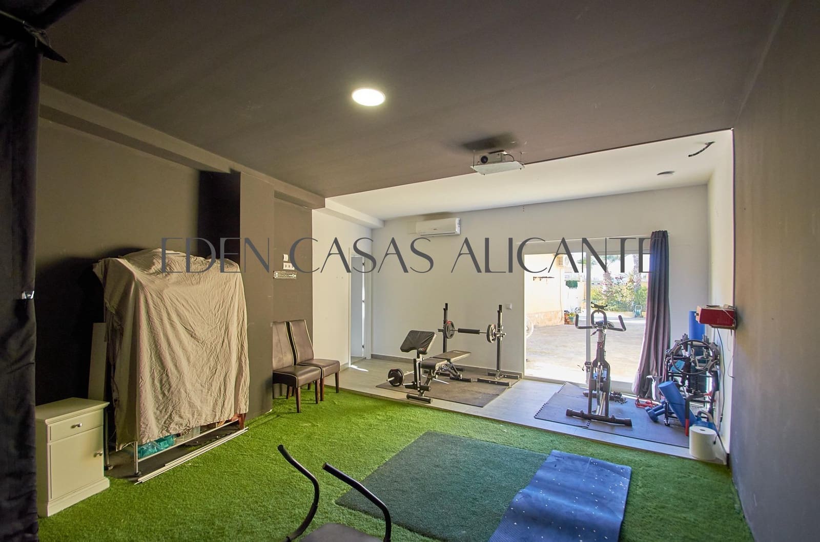 4 sypialnia Willa na sprzedaż w San Vicente / Sant Vicent del Raspeig z basenem - 555 000 € (Ref: 9530832)