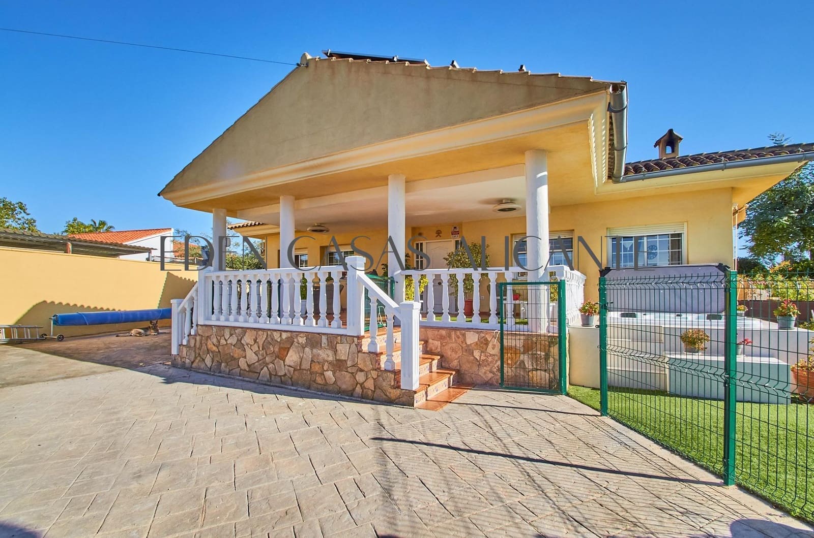 4 sypialnia Willa na sprzedaż w San Vicente / Sant Vicent del Raspeig z basenem - 555 000 € (Ref: 9530832)