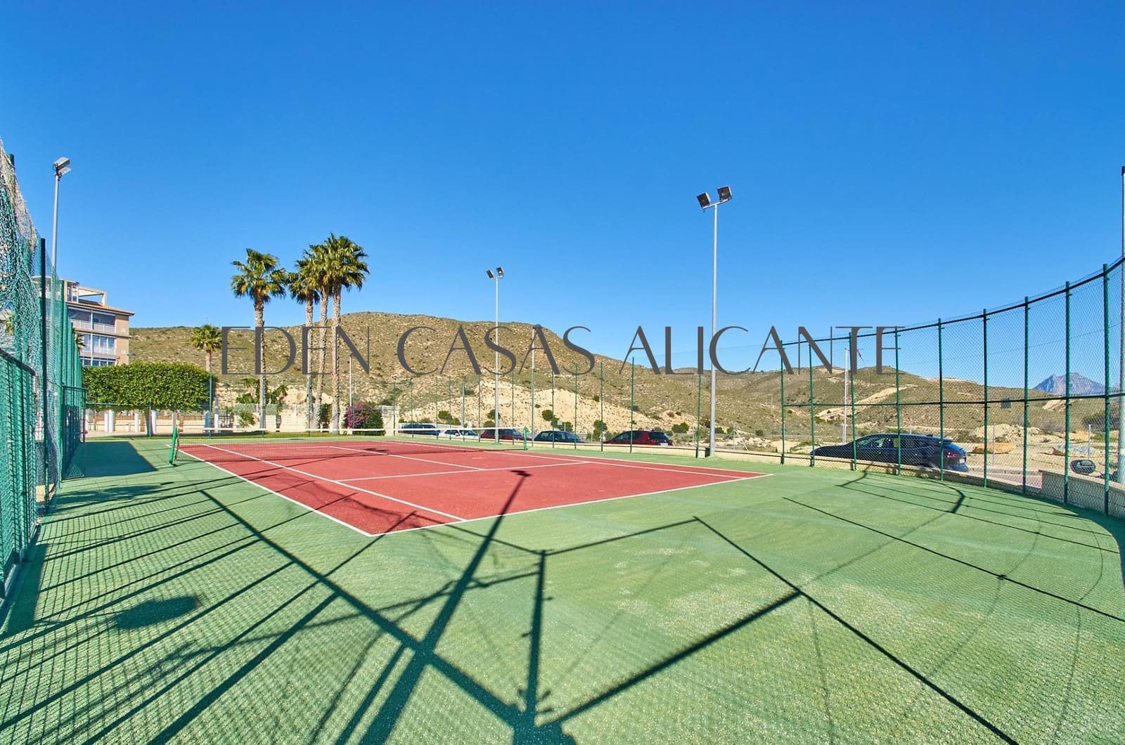 2 slaapkamer Flat te koop in El Campello met zwembad - € 189.000 (Ref: 9541608)