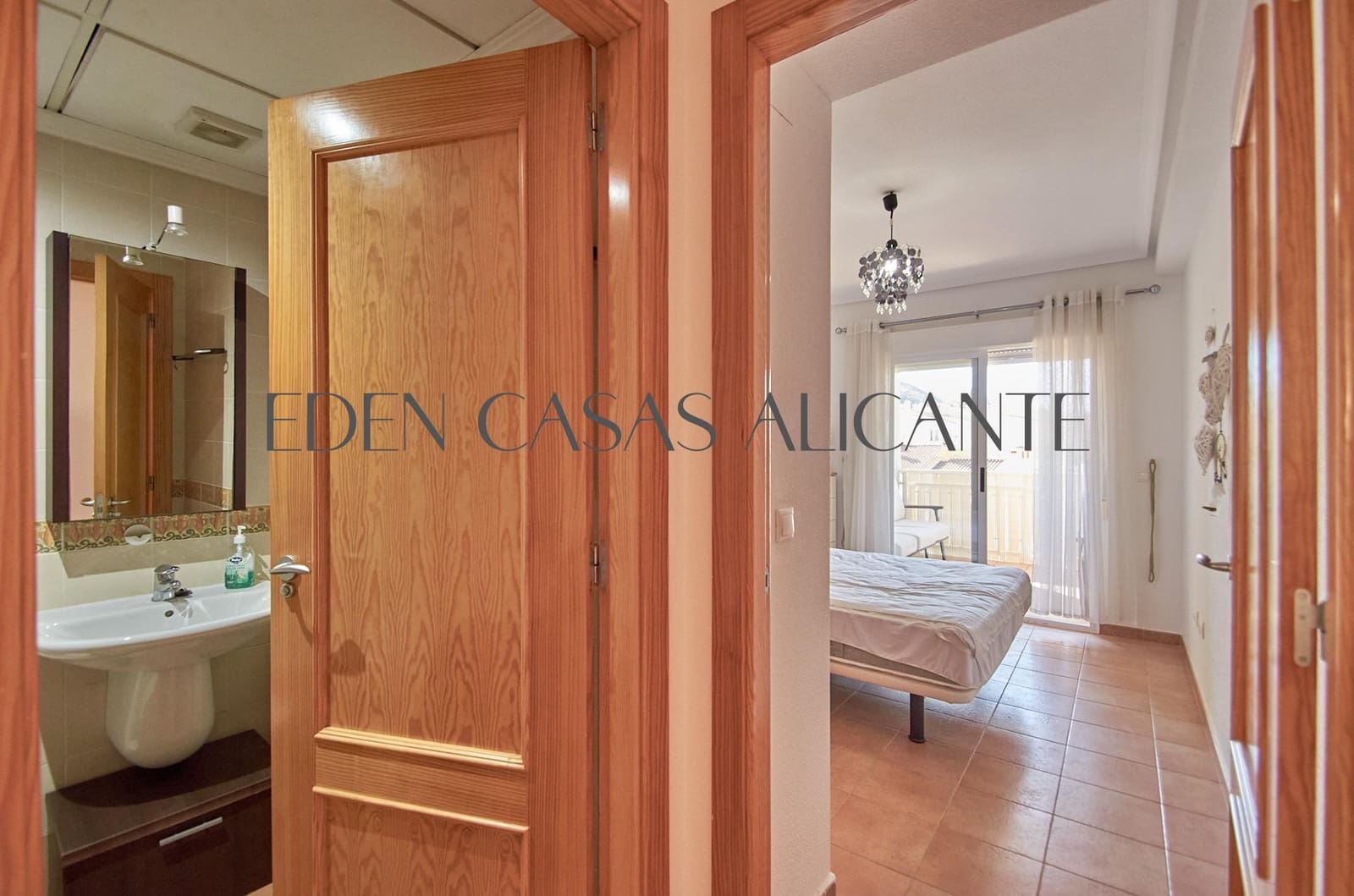 2 bedroom Flat for sale in El Campello with pool - € 186,000 (Ref: 9541608)