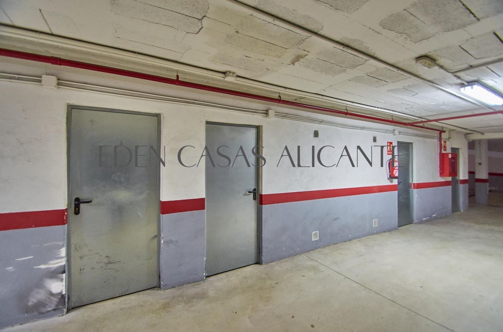 2 bedroom Flat for sale in El Campello with pool - € 186,000 (Ref: 9541608)