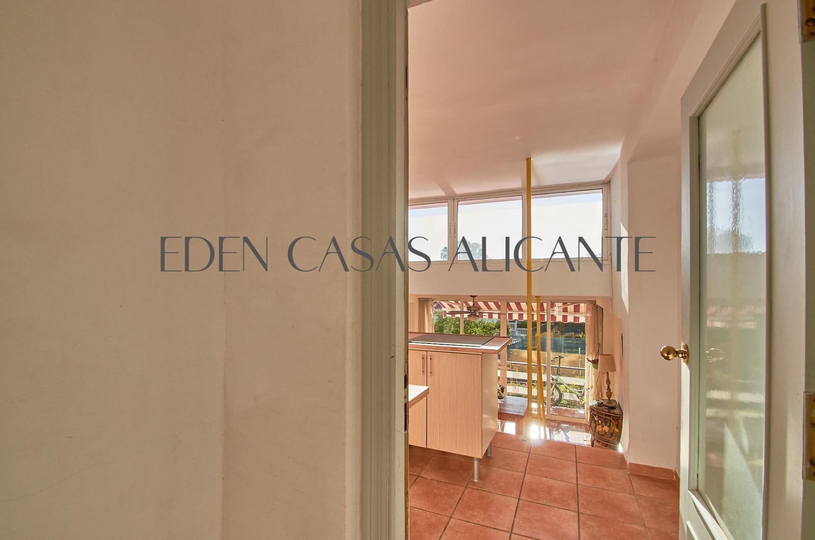 2 sovrum Lägenhet till salu i El Campello - 210 000 € (Ref: 9541609)