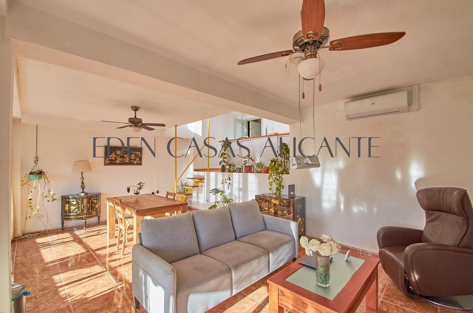 2 sovrum Lägenhet till salu i El Campello - 210 000 € (Ref: 9541609)