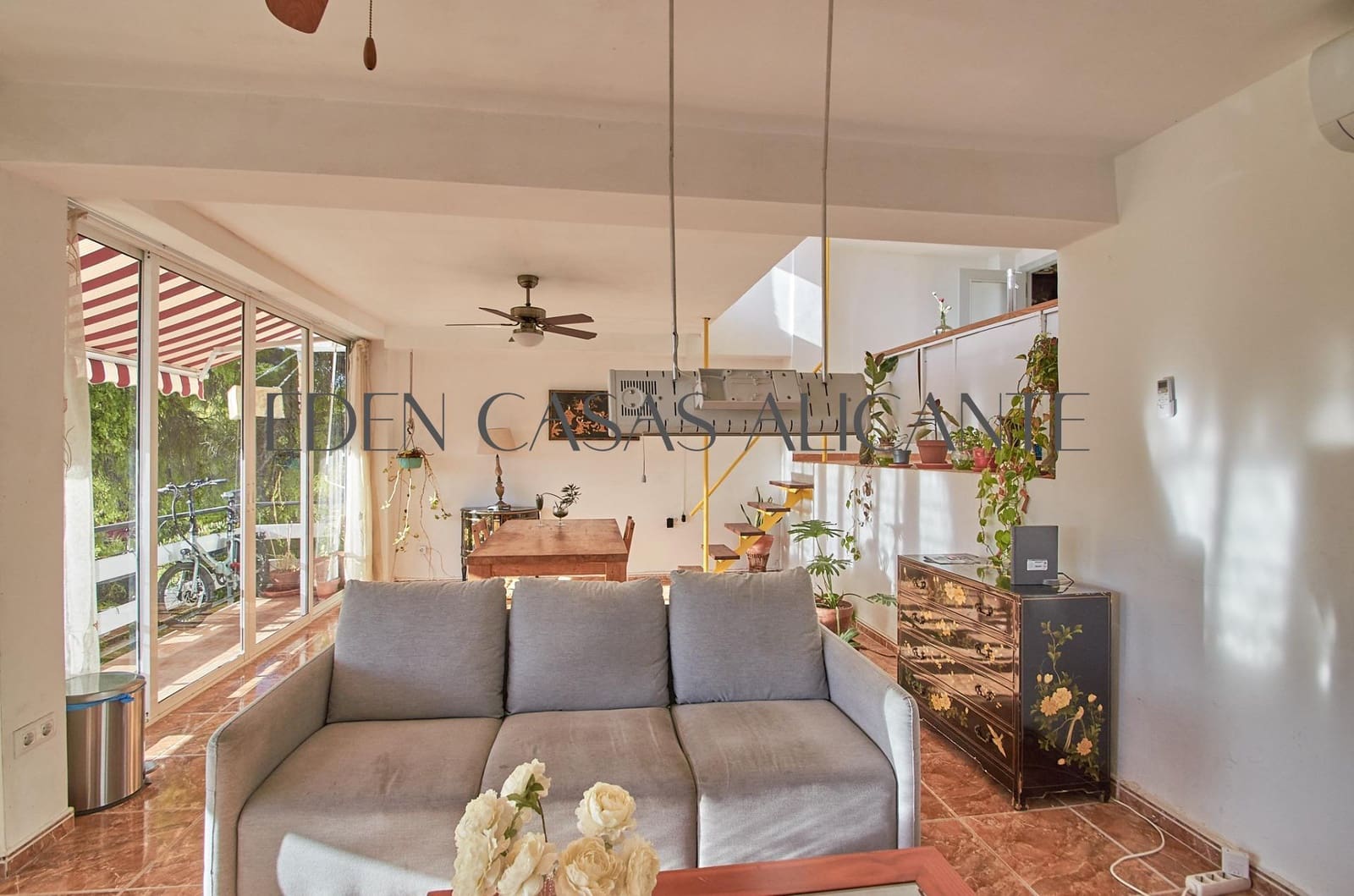 2 sovrum Lägenhet till salu i El Campello - 210 000 € (Ref: 9541609)