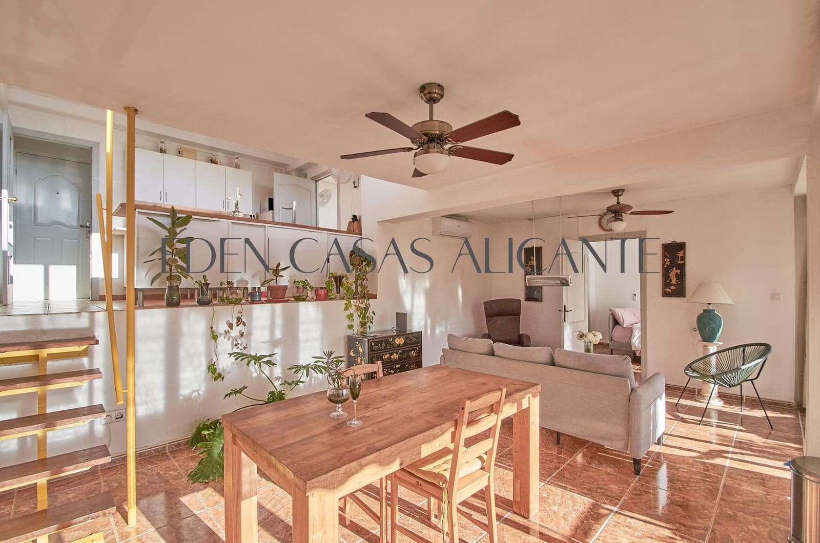 2 sovrum Lägenhet till salu i El Campello - 210 000 € (Ref: 9541609)