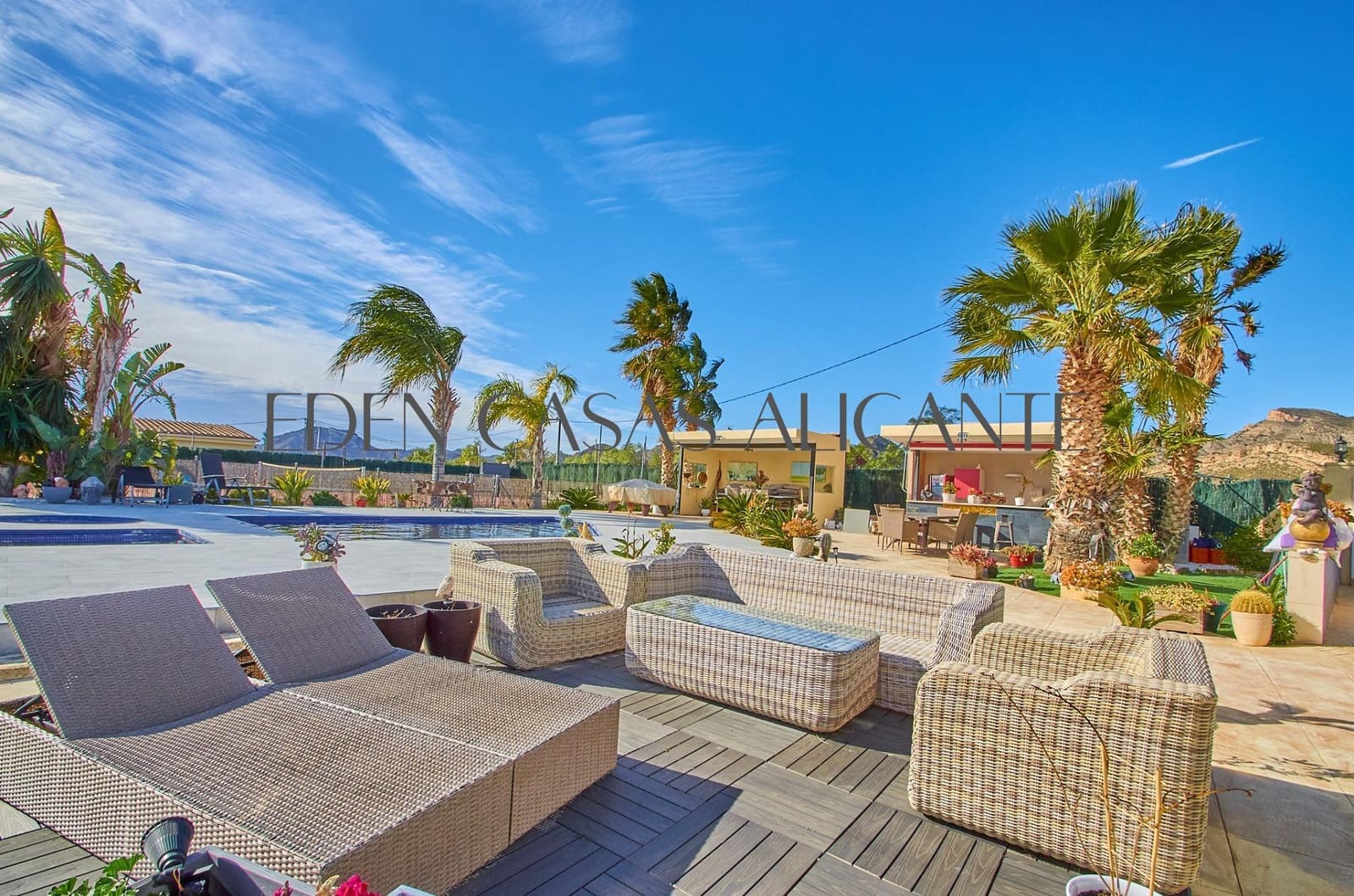 5 soveværelse Villa til salg i Jijona / Xixona med swimmingpool garage - € 449.000 (Ref: 9551881)