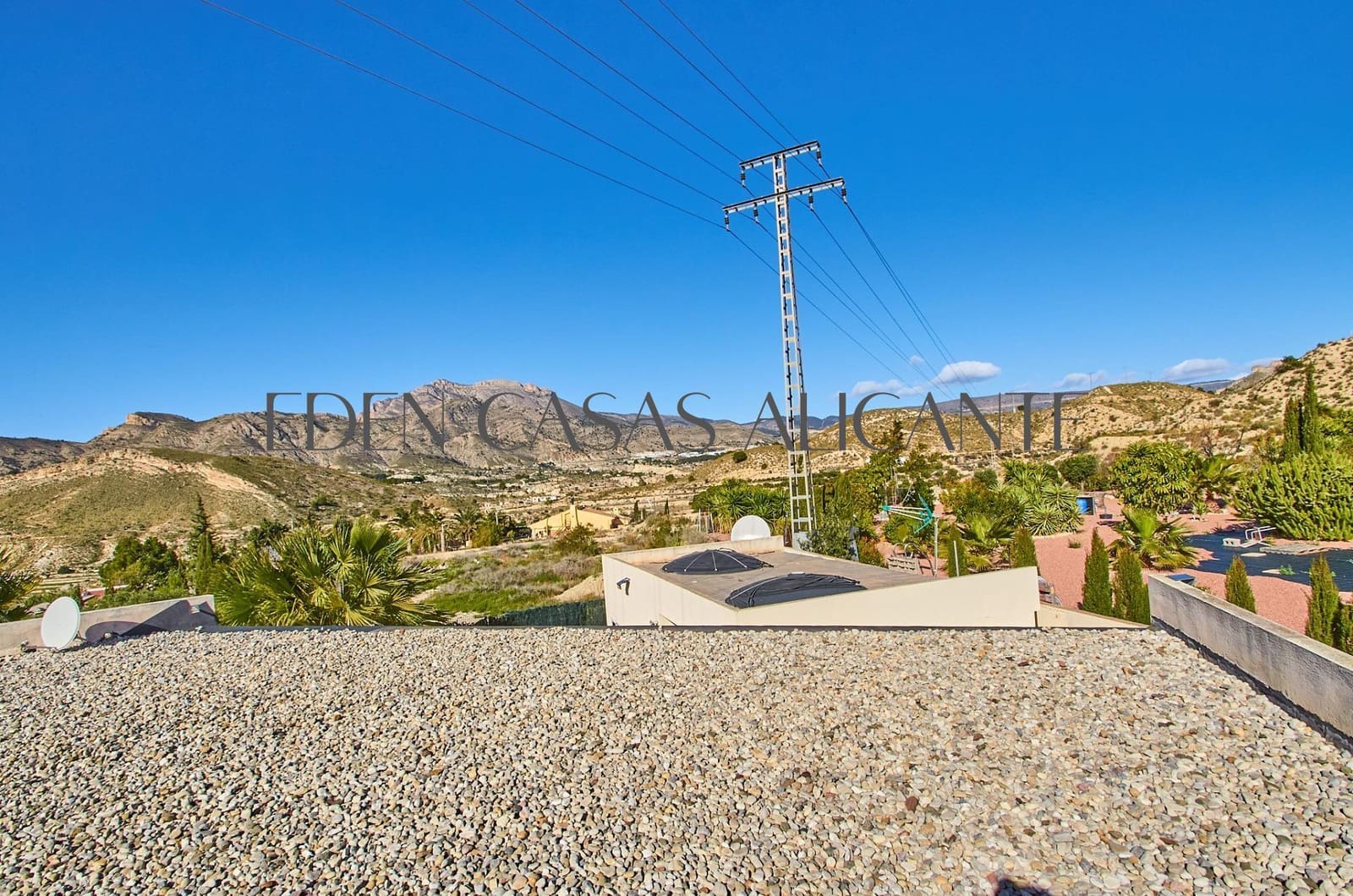 5 soveværelse Villa til salg i Jijona / Xixona med swimmingpool garage - € 449.000 (Ref: 9551881)