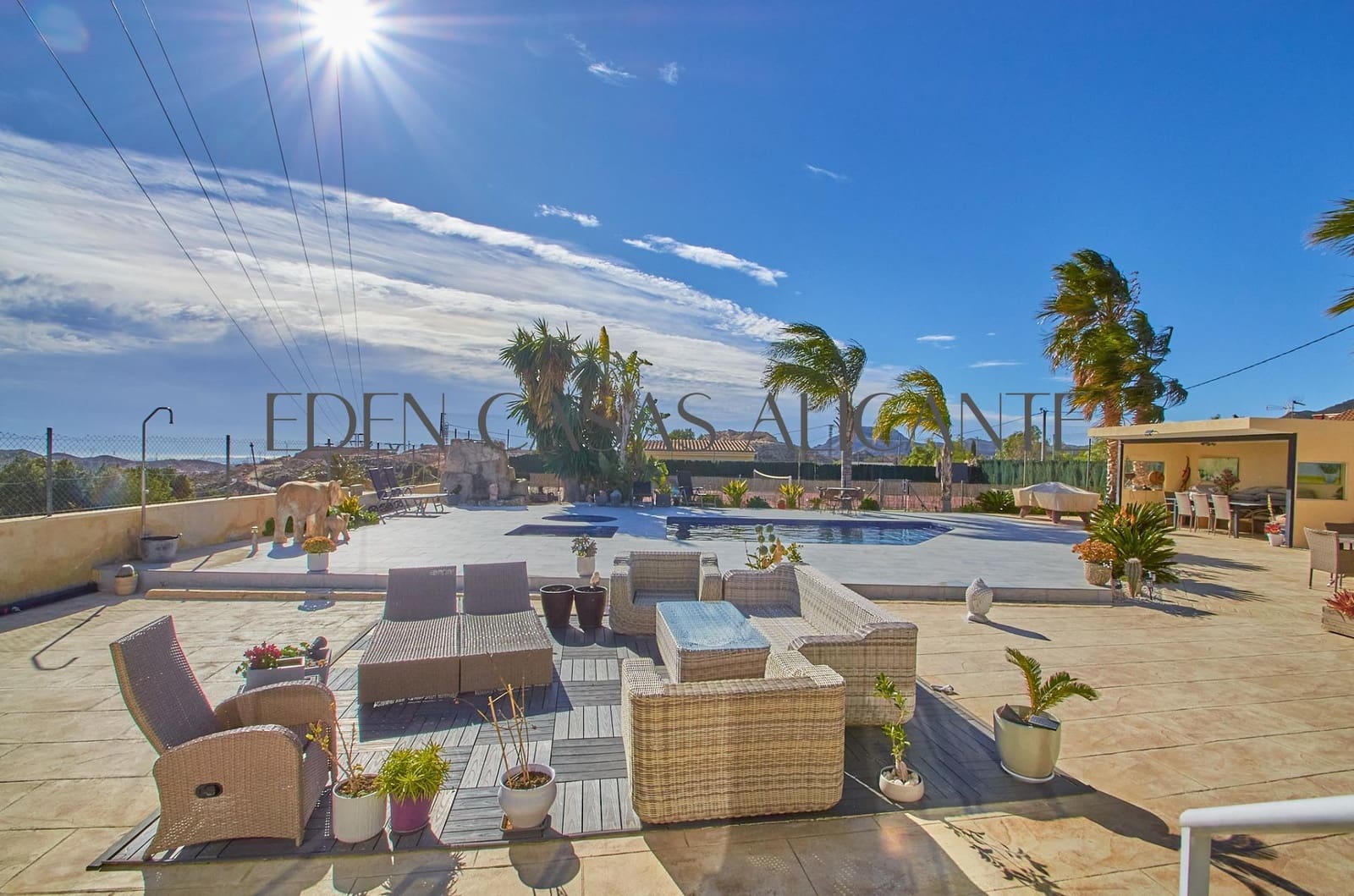 5 bedroom Villa for sale in Jijona / Xixona with pool garage - € 449,000 (Ref: 9551881)