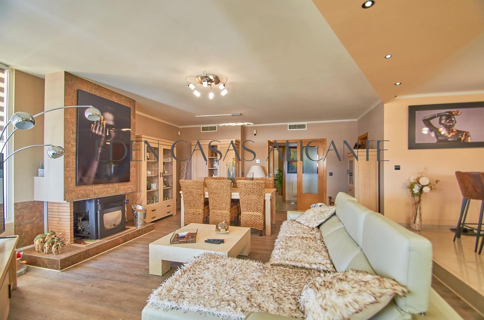 5 bedroom Villa for sale in Jijona / Xixona with pool garage - € 449,000 (Ref: 9551881)