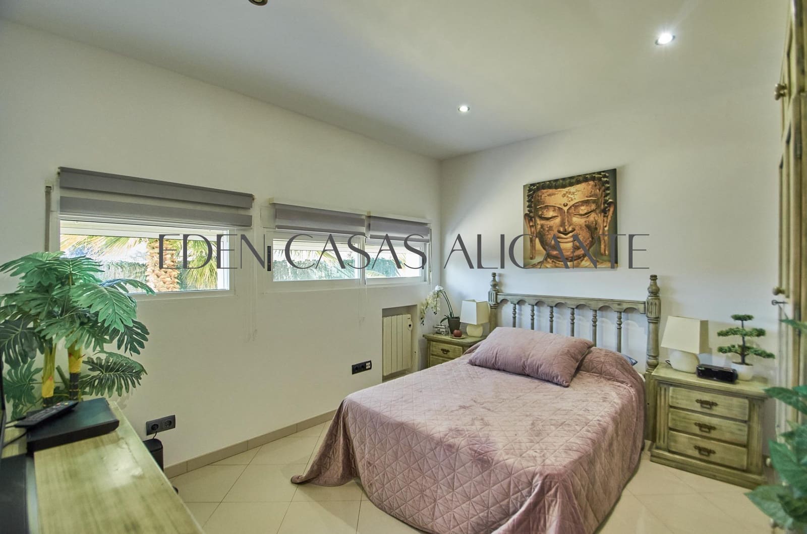 5 bedroom Villa for sale in Jijona / Xixona with pool garage - € 449,000 (Ref: 9551881)