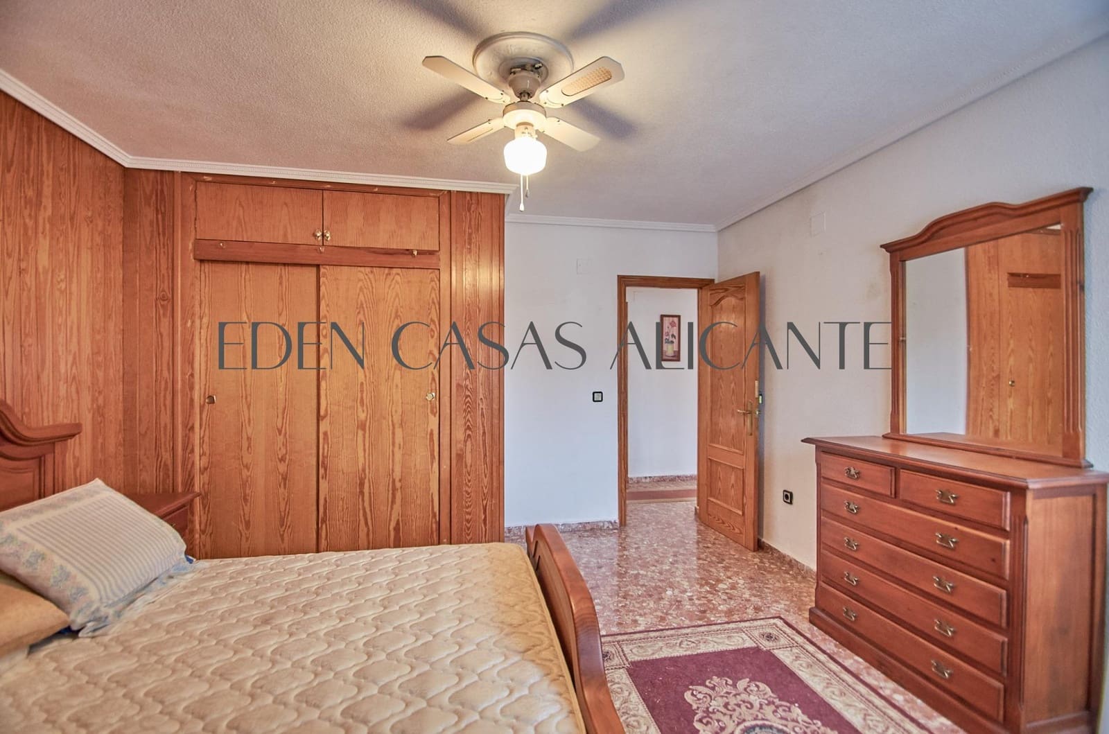 4 soverom Villa til salgs i Busot med svømmebasseng garasje - € 395 000 (Ref: 9551882)