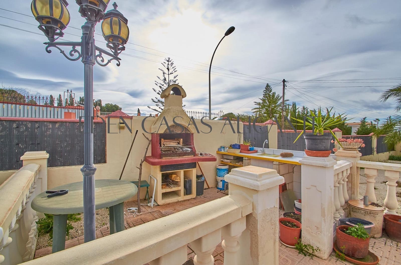 4 soverom Villa til salgs i Busot med svømmebasseng garasje - € 395 000 (Ref: 9551882)