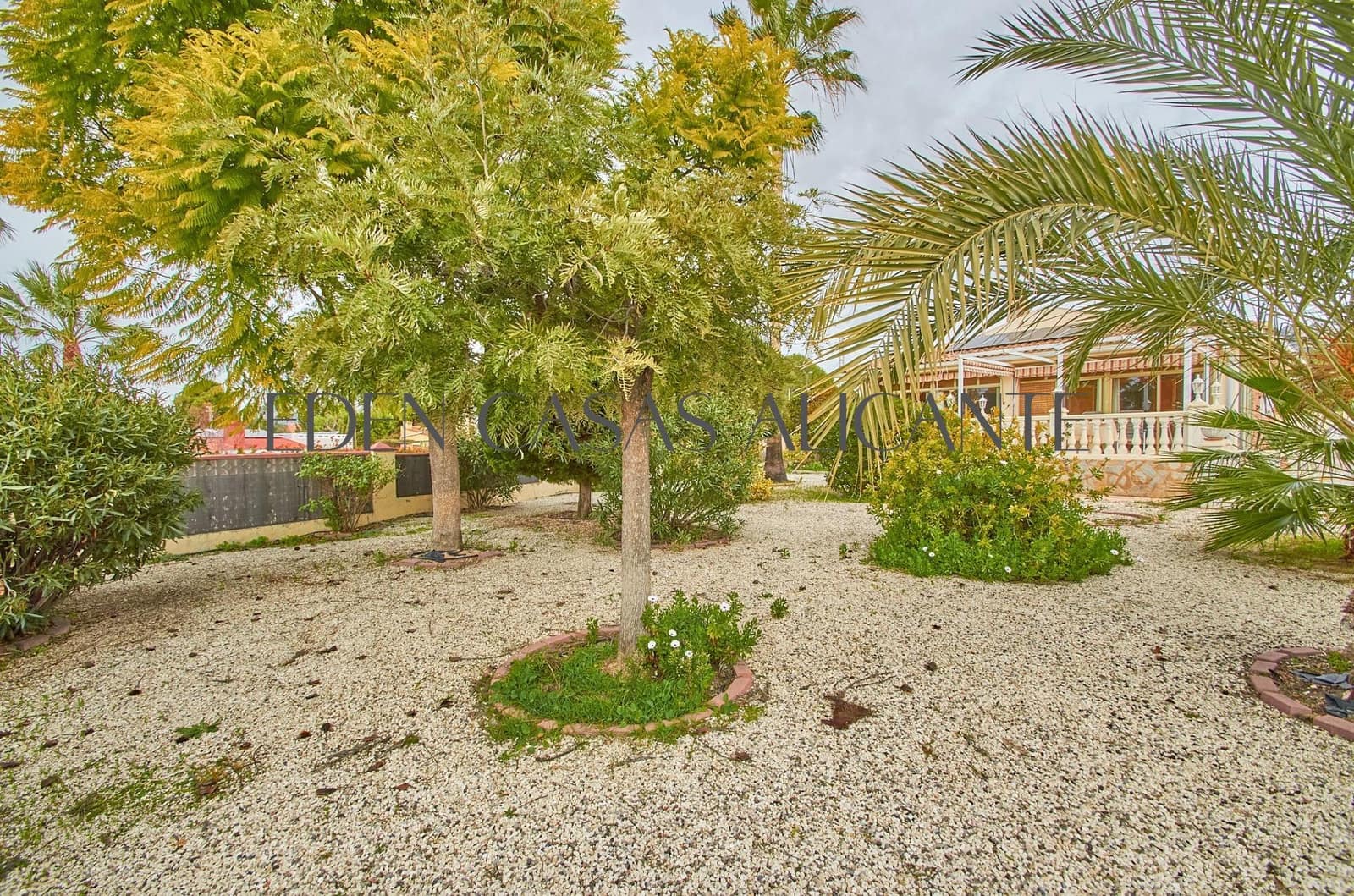 4 soverom Villa til salgs i Busot med svømmebasseng garasje - € 395 000 (Ref: 9551882)