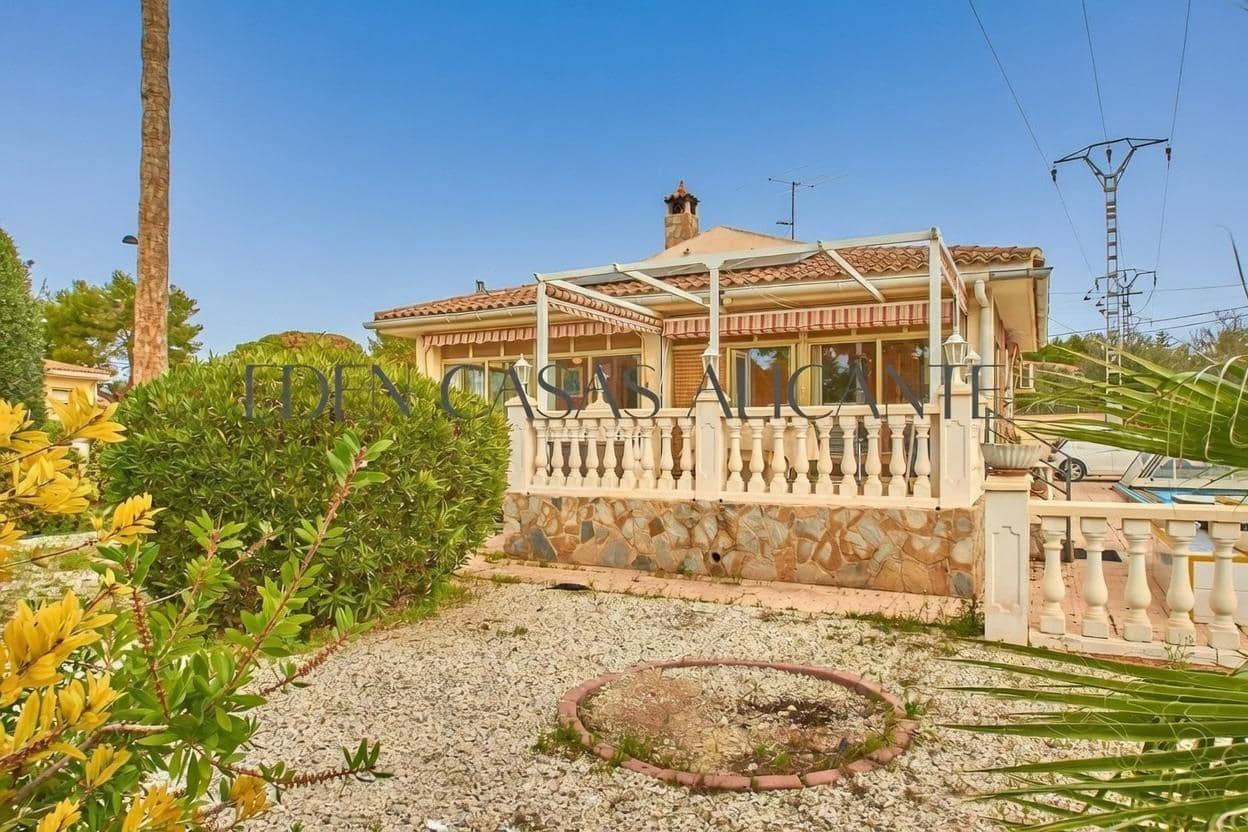 4 bedroom Villa for sale in Busot with pool garage - € 395,000 (Ref: 9551882)