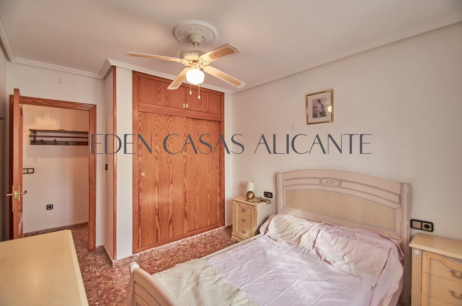 4 bedroom Villa for sale in Busot with pool garage - € 395,000 (Ref: 9551882)