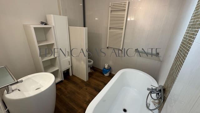 5 sypialnia Willa na sprzedaż w Muchamiel / Mutxamel z basenem garażem - 479 000 € (Ref: 9568993)