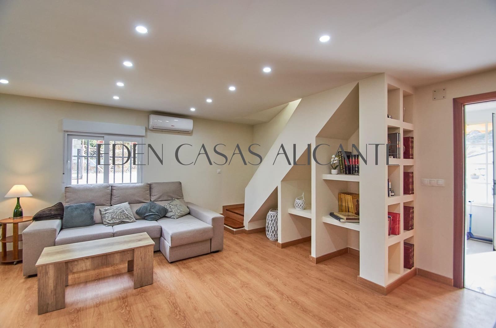 4 soveværelse Villa til salg i Busot med swimmingpool - € 550.000 (Ref: 9591514)