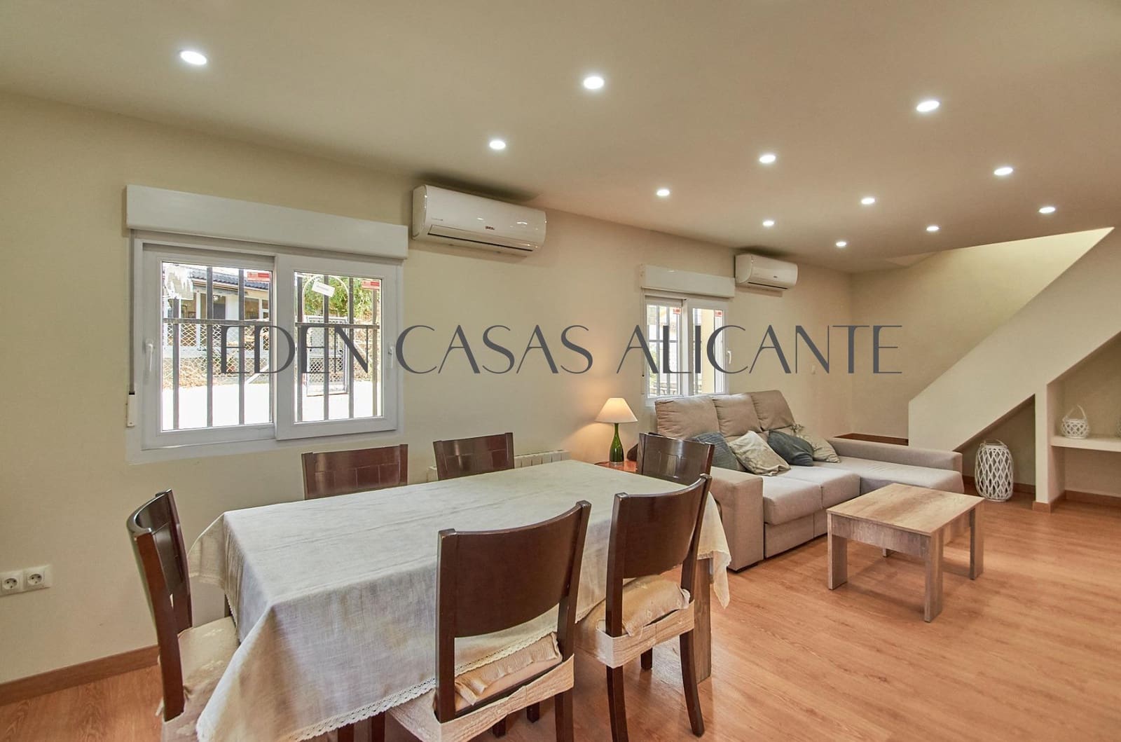 4 soveværelse Villa til salg i Busot med swimmingpool - € 550.000 (Ref: 9591514)