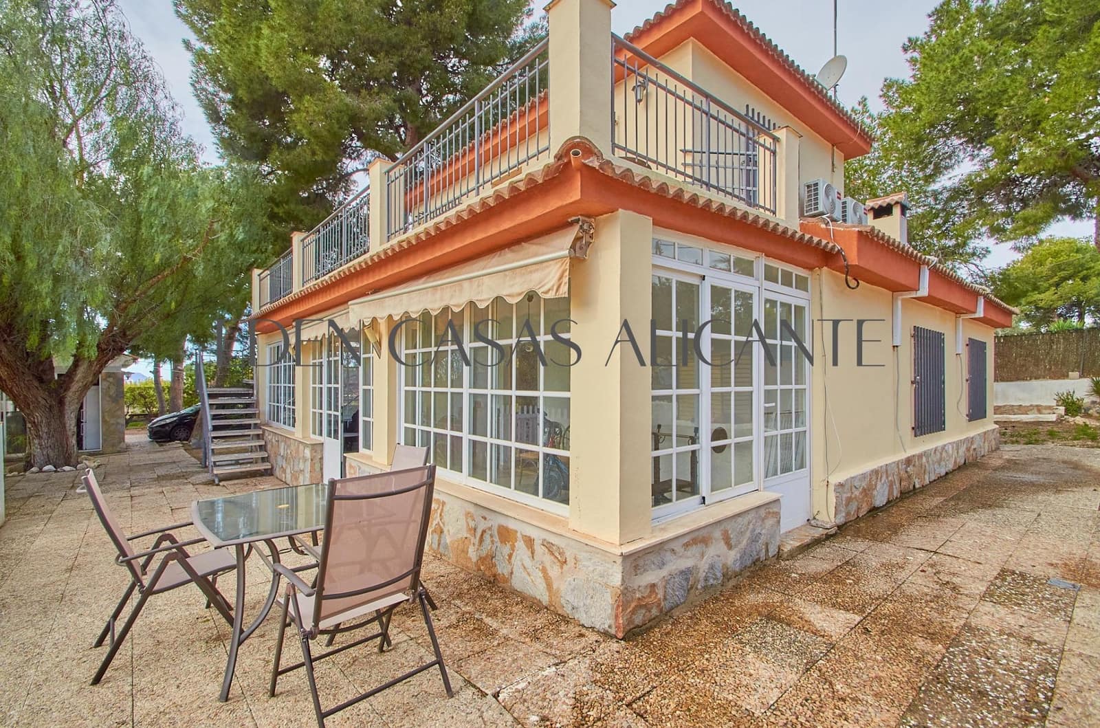 4 soveværelse Villa til salg i Busot med swimmingpool - € 550.000 (Ref: 9591514)