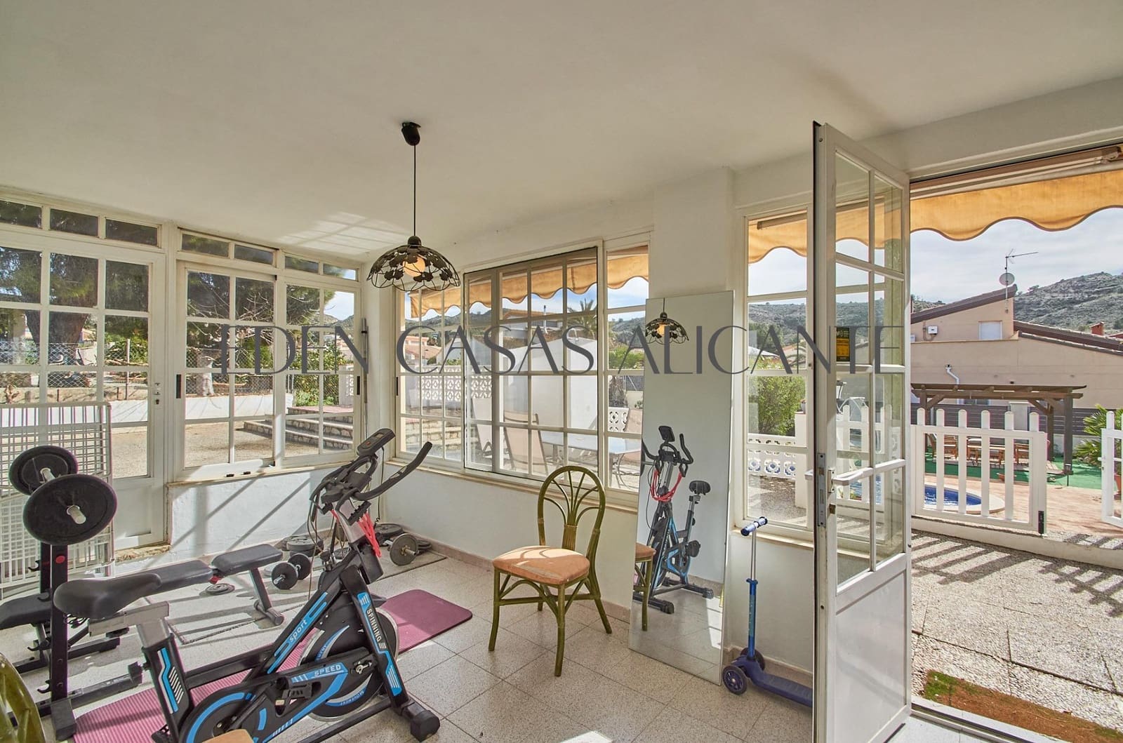 4 soveværelse Villa til salg i Busot med swimmingpool - € 550.000 (Ref: 9591514)