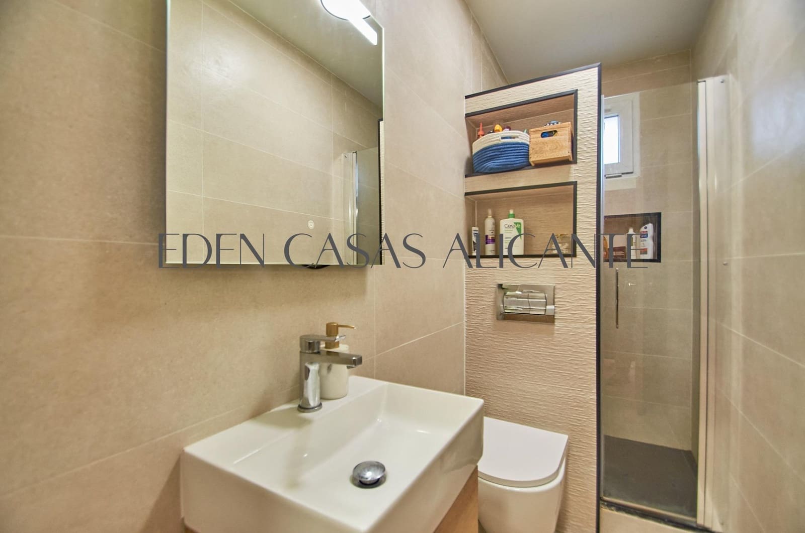 4 soveværelse Villa til salg i Busot med swimmingpool - € 550.000 (Ref: 9591514)