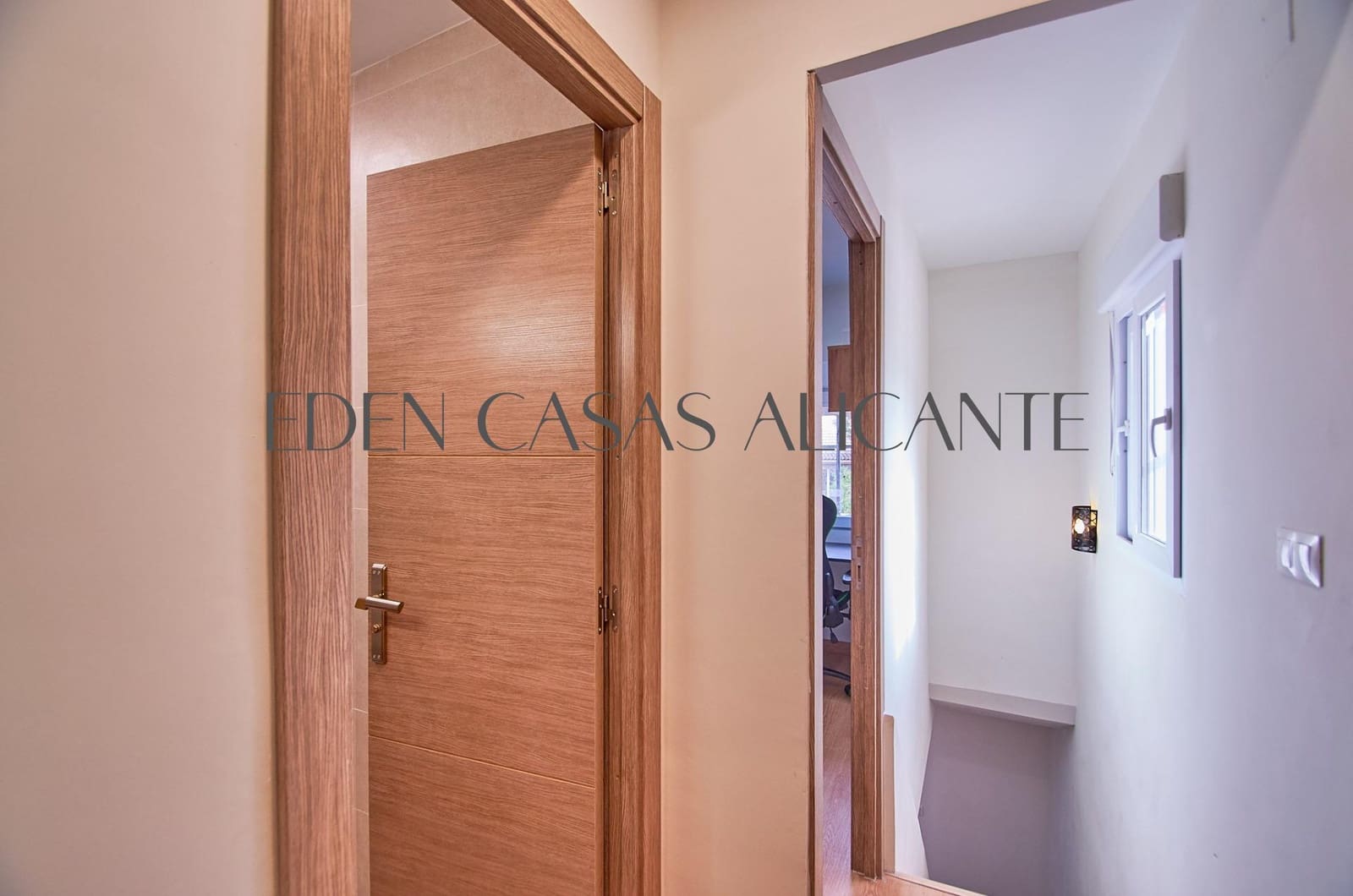 4 soveværelse Villa til salg i Busot med swimmingpool - € 550.000 (Ref: 9591514)