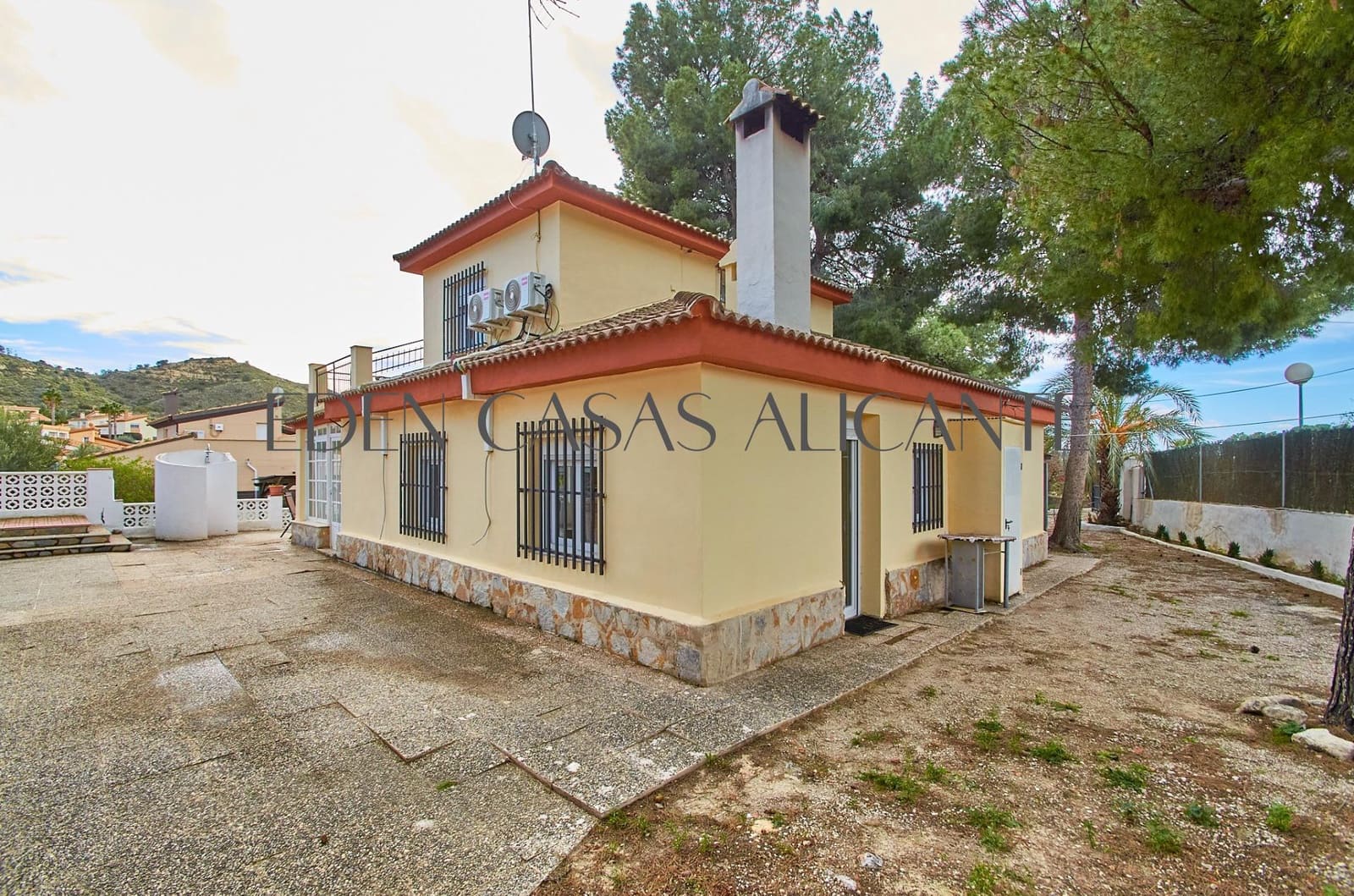 4 soveværelse Villa til salg i Busot med swimmingpool - € 550.000 (Ref: 9591514)