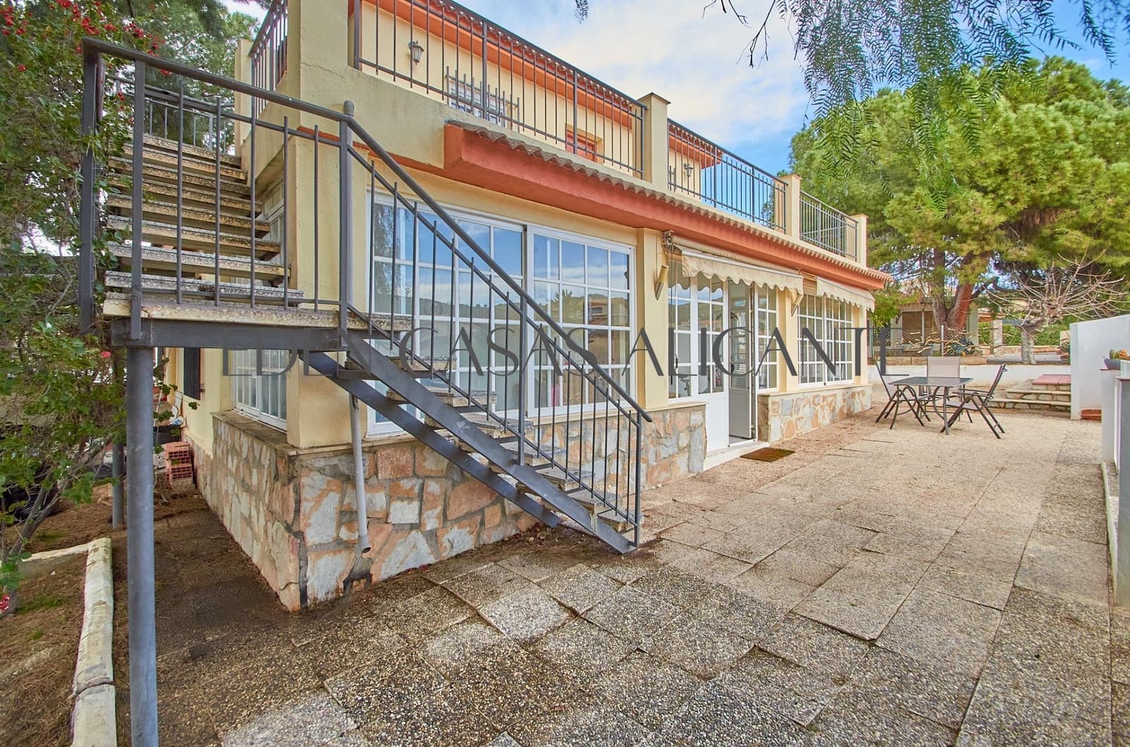 4 soveværelse Villa til salg i Busot med swimmingpool - € 550.000 (Ref: 9591514)