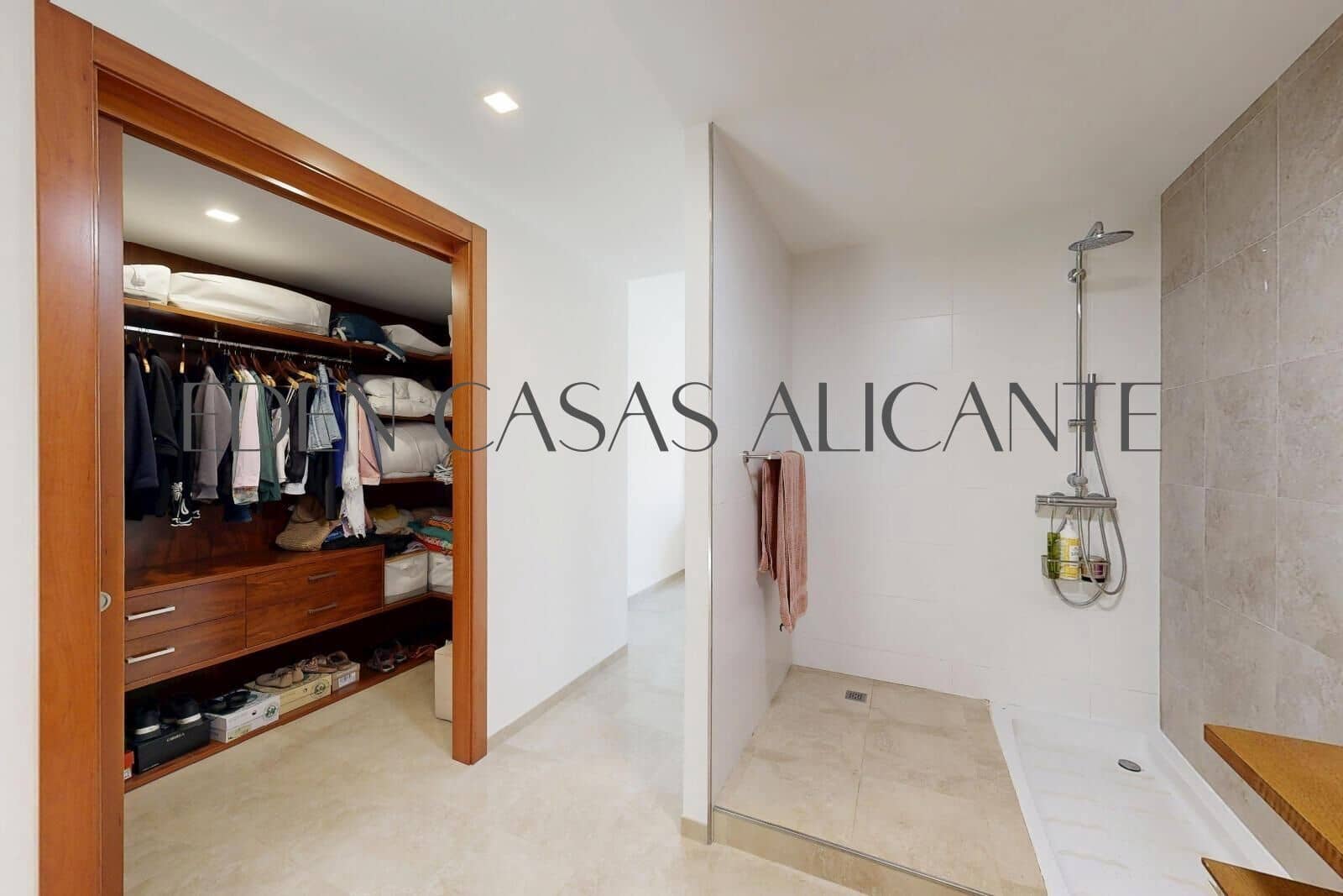 5 sypialnia Willa na sprzedaż w Muchamiel / Mutxamel z basenem garażem - 695 000 € (Ref: 9619479)