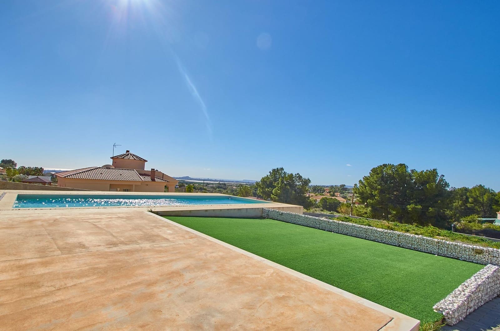 5 sypialnia Willa na sprzedaż w Muchamiel / Mutxamel z basenem garażem - 695 000 € (Ref: 9619479)