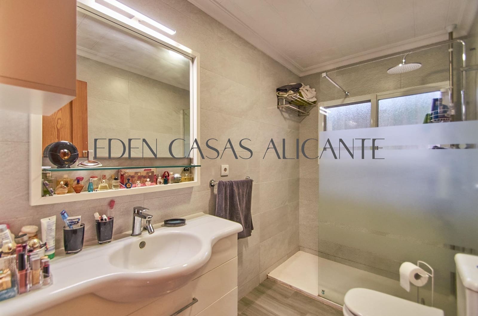 8 bedroom Villa for sale in Muchamiel / Mutxamel with pool - € 570,000 (Ref: 9741858)