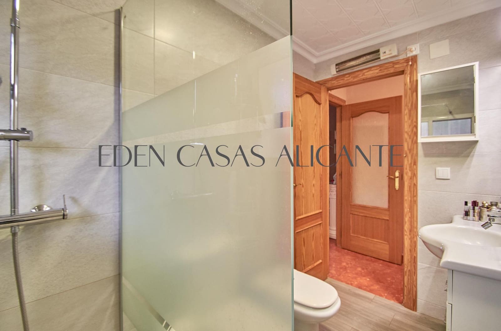 8 bedroom Villa for sale in Muchamiel / Mutxamel with pool - € 570,000 (Ref: 9741858)