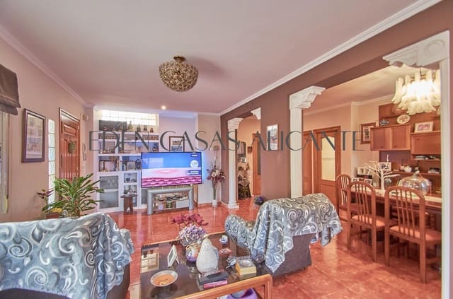 8 bedroom Villa for sale in Muchamiel / Mutxamel with pool - € 570,000 (Ref: 9741858)