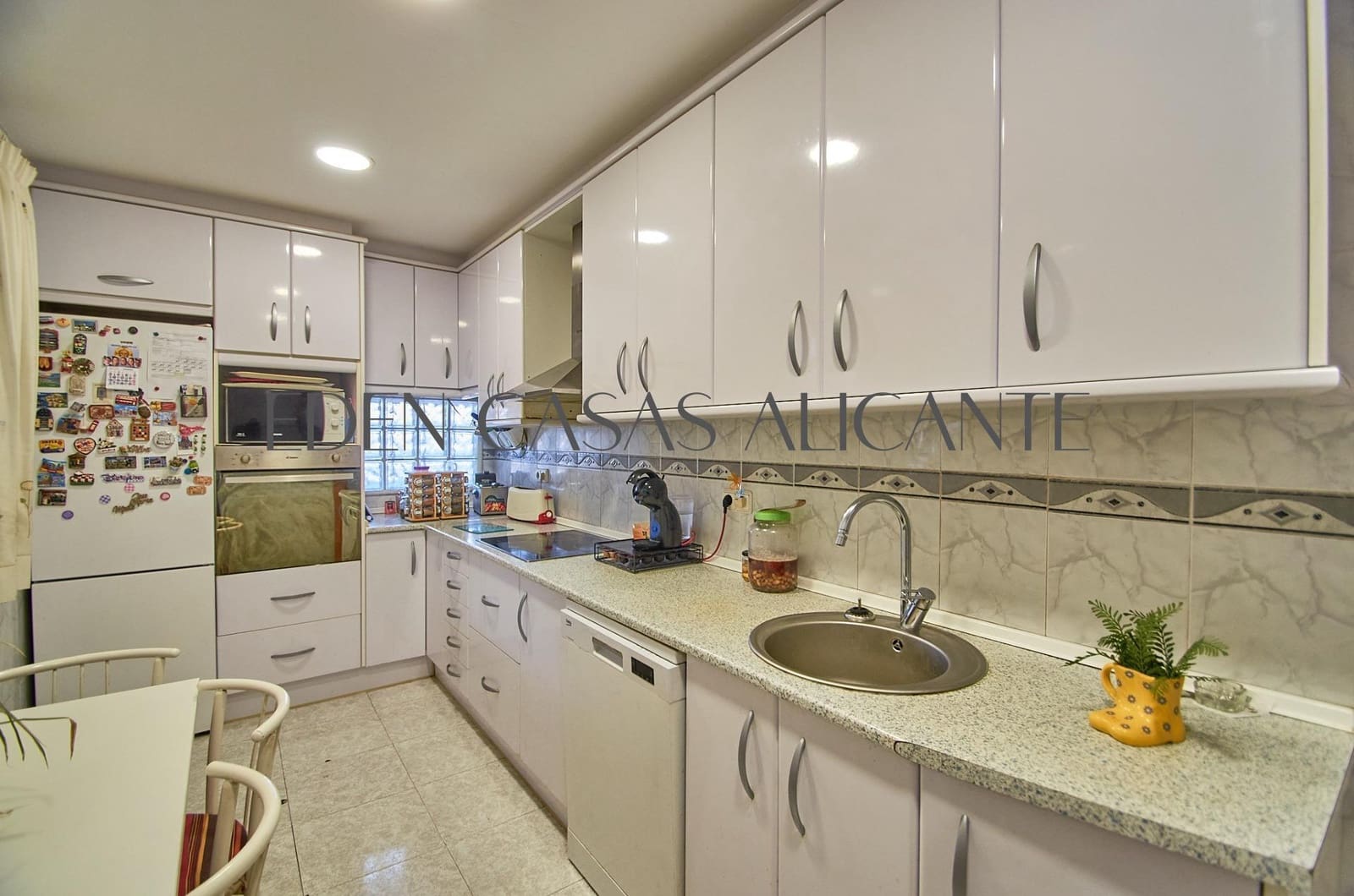 8 bedroom Villa for sale in Muchamiel / Mutxamel with pool - € 570,000 (Ref: 9741858)