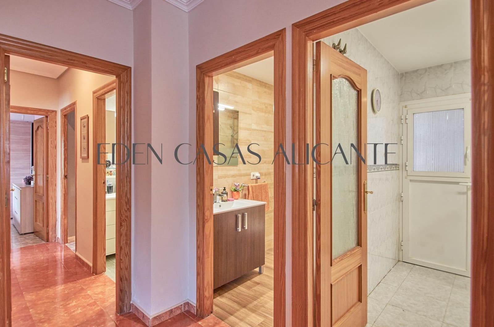 8 bedroom Villa for sale in Muchamiel / Mutxamel with pool - € 570,000 (Ref: 9741858)