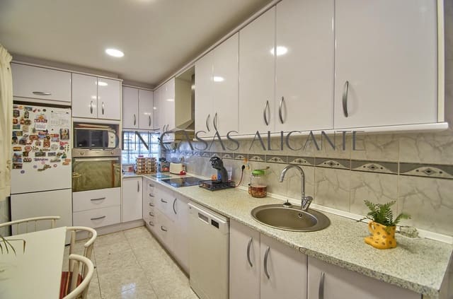 8 bedroom Villa for sale in Muchamiel / Mutxamel with pool - € 570,000 (Ref: 9741858)