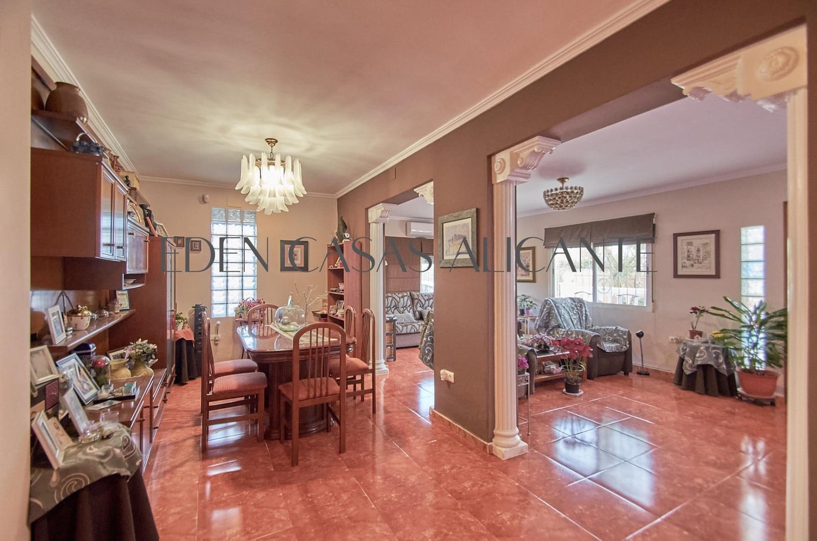 8 bedroom Villa for sale in Muchamiel / Mutxamel with pool - € 570,000 (Ref: 9741858)