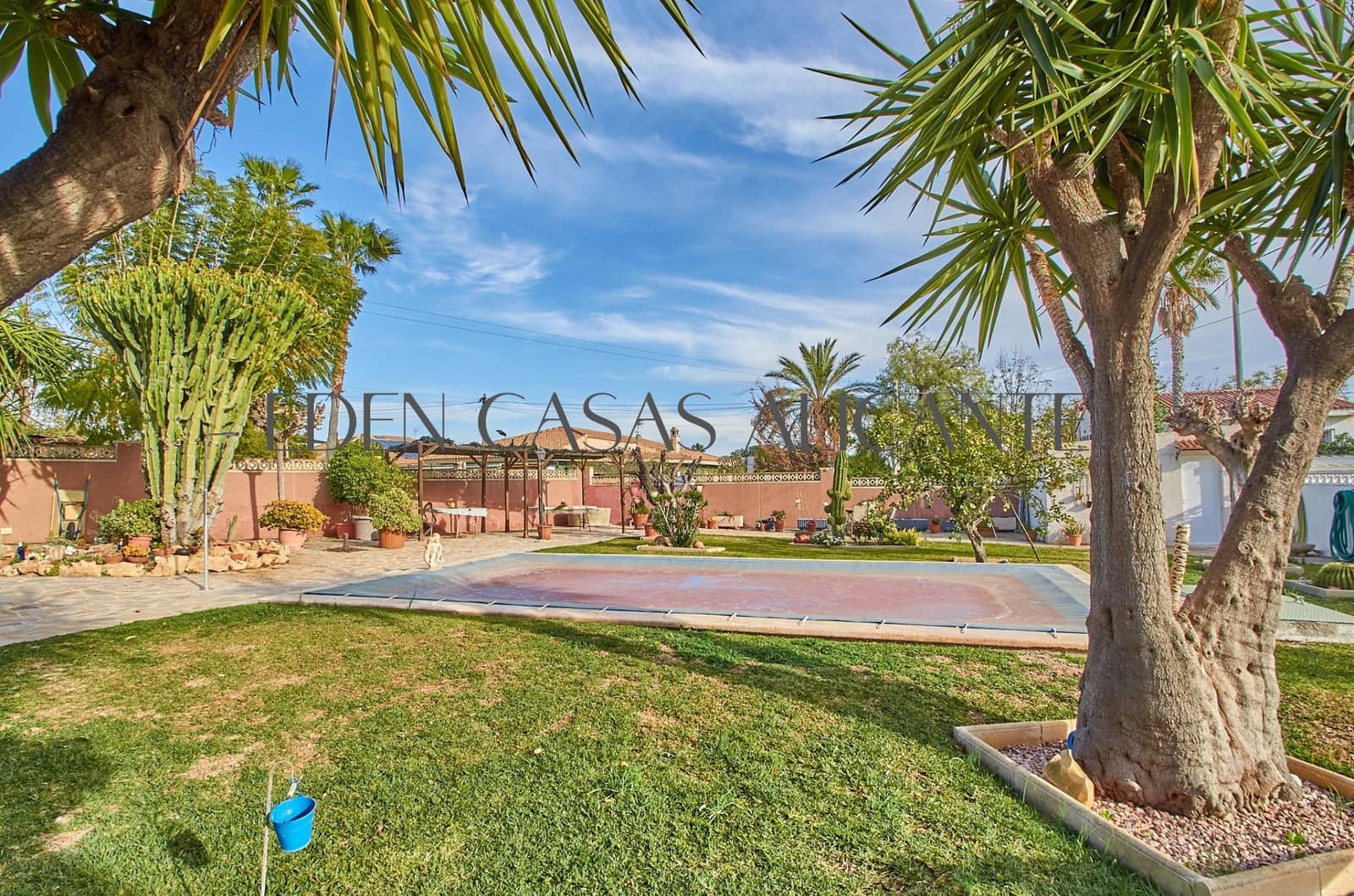 8 bedroom Villa for sale in Muchamiel / Mutxamel with pool - € 570,000 (Ref: 9741858)