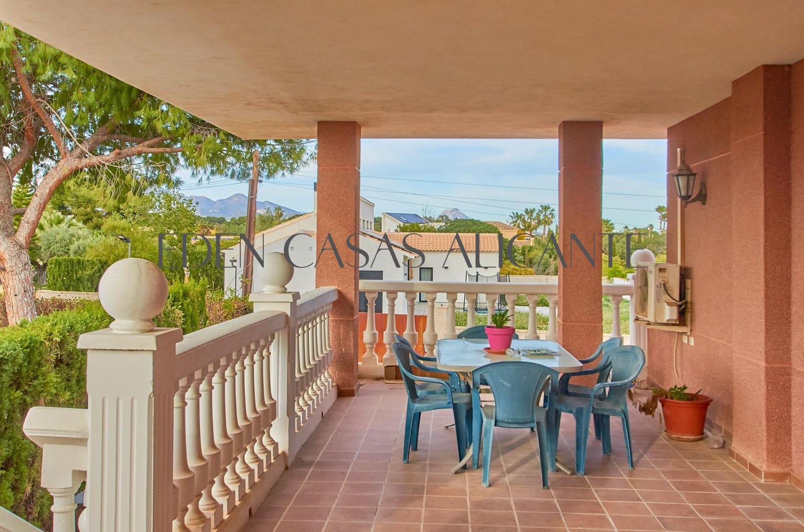 8 bedroom Villa for sale in Muchamiel / Mutxamel with pool - € 570,000 (Ref: 9741858)