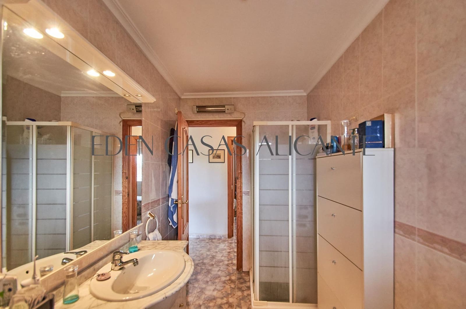 8 bedroom Villa for sale in Muchamiel / Mutxamel with pool - € 570,000 (Ref: 9741858)