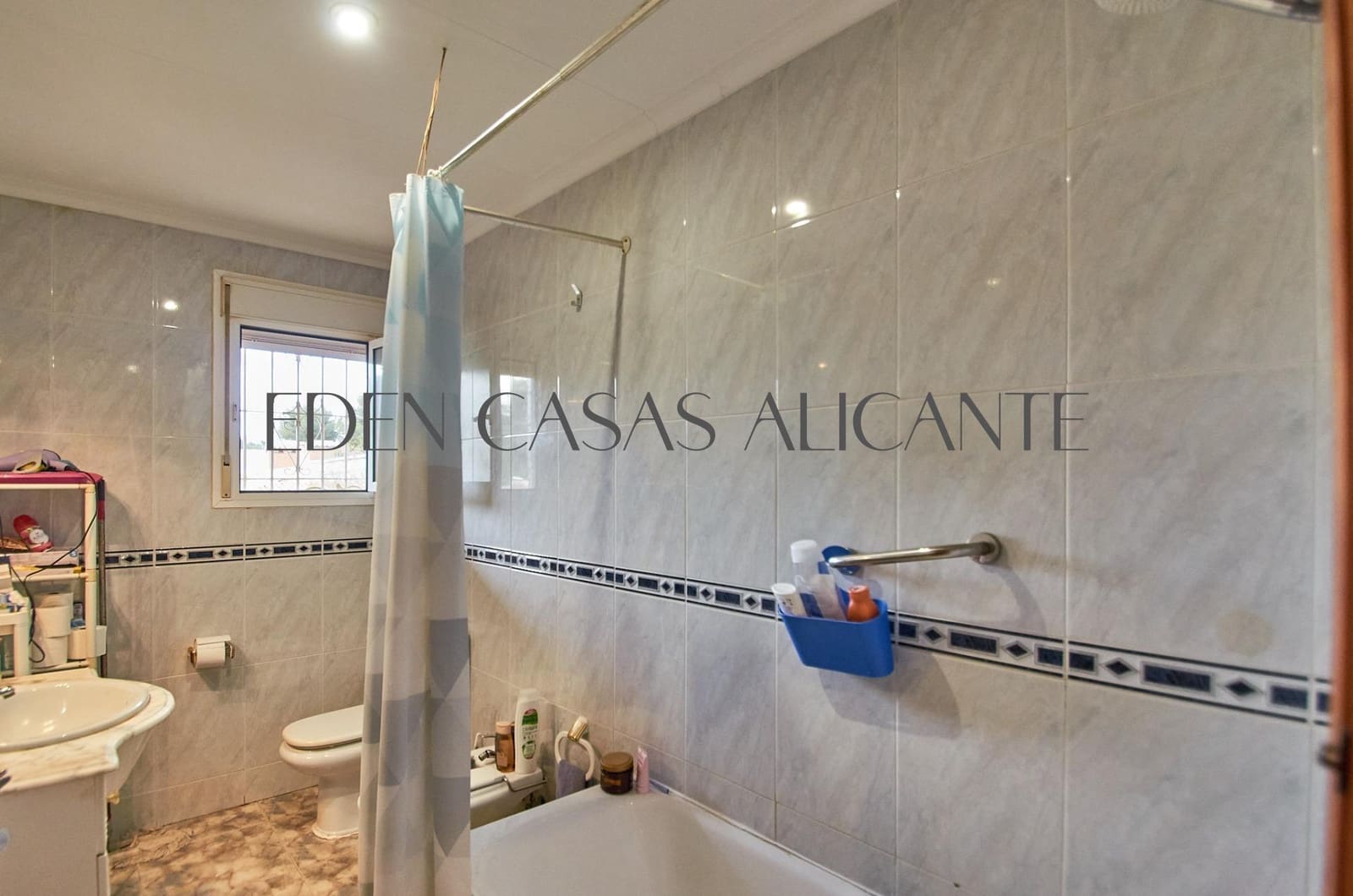 8 bedroom Villa for sale in Muchamiel / Mutxamel with pool - € 570,000 (Ref: 9741858)