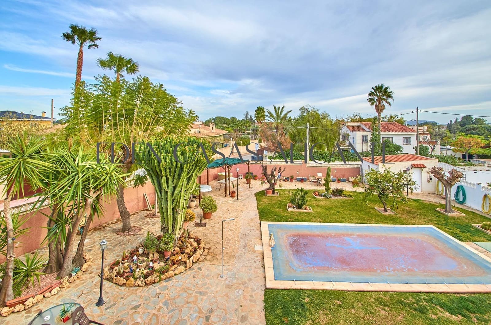 8 bedroom Villa for sale in Muchamiel / Mutxamel with pool - € 570,000 (Ref: 9741858)