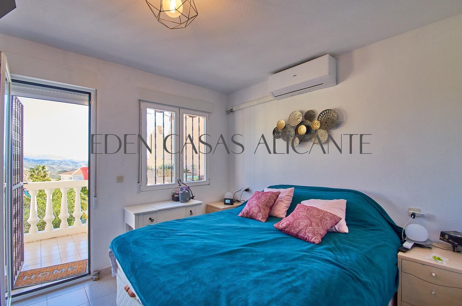 Adosado de 3 habitaciones en El Campello en venta con piscina - 219.000 € (Ref: 9741859)