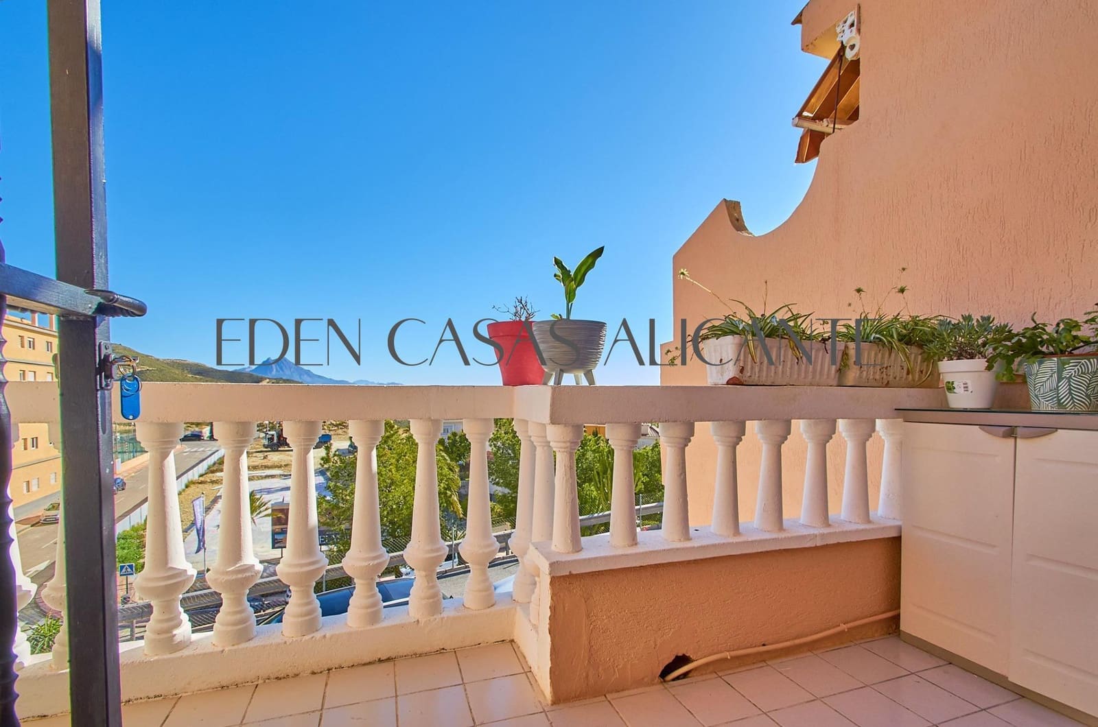 Adosado de 3 habitaciones en El Campello en venta con piscina - 219.000 € (Ref: 9741859)