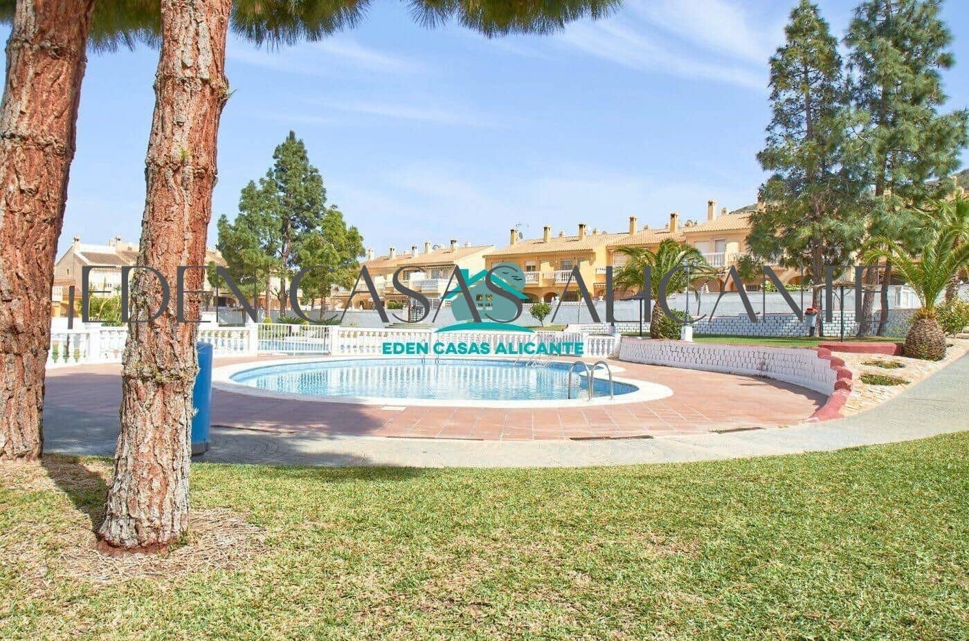 Adosado de 3 habitaciones en El Campello en venta con piscina - 219.000 € (Ref: 9741859)