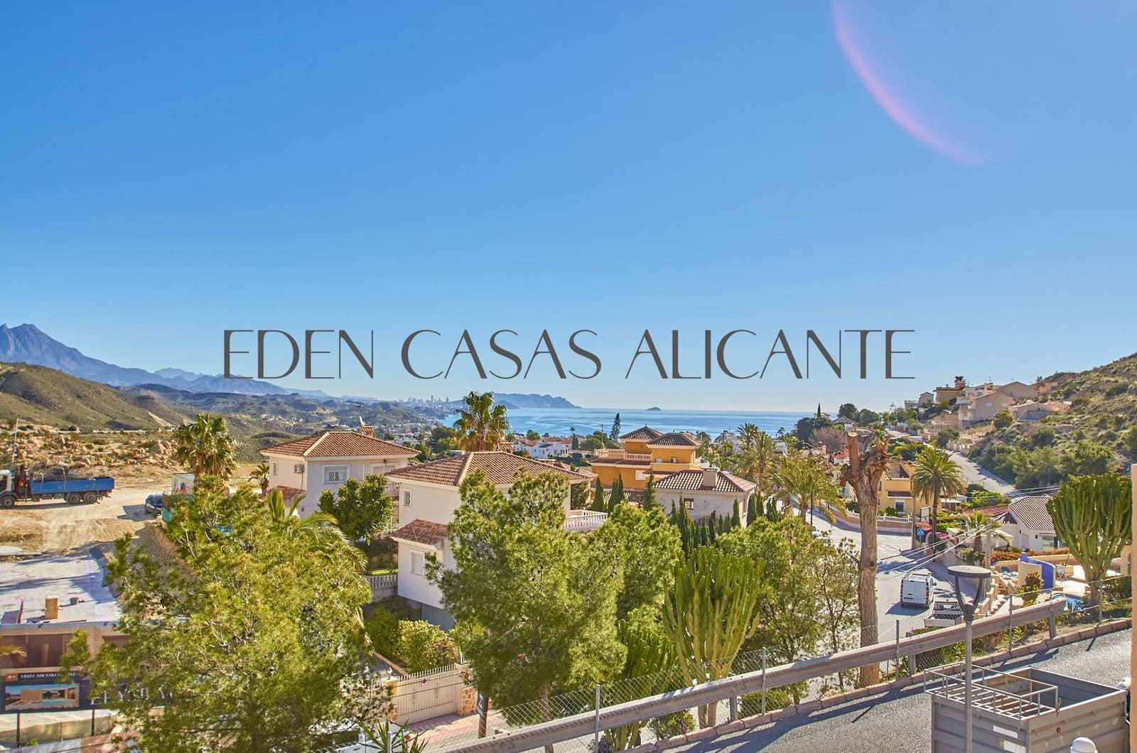 Adosado de 3 habitaciones en El Campello en venta con piscina - 219.000 € (Ref: 9741859)