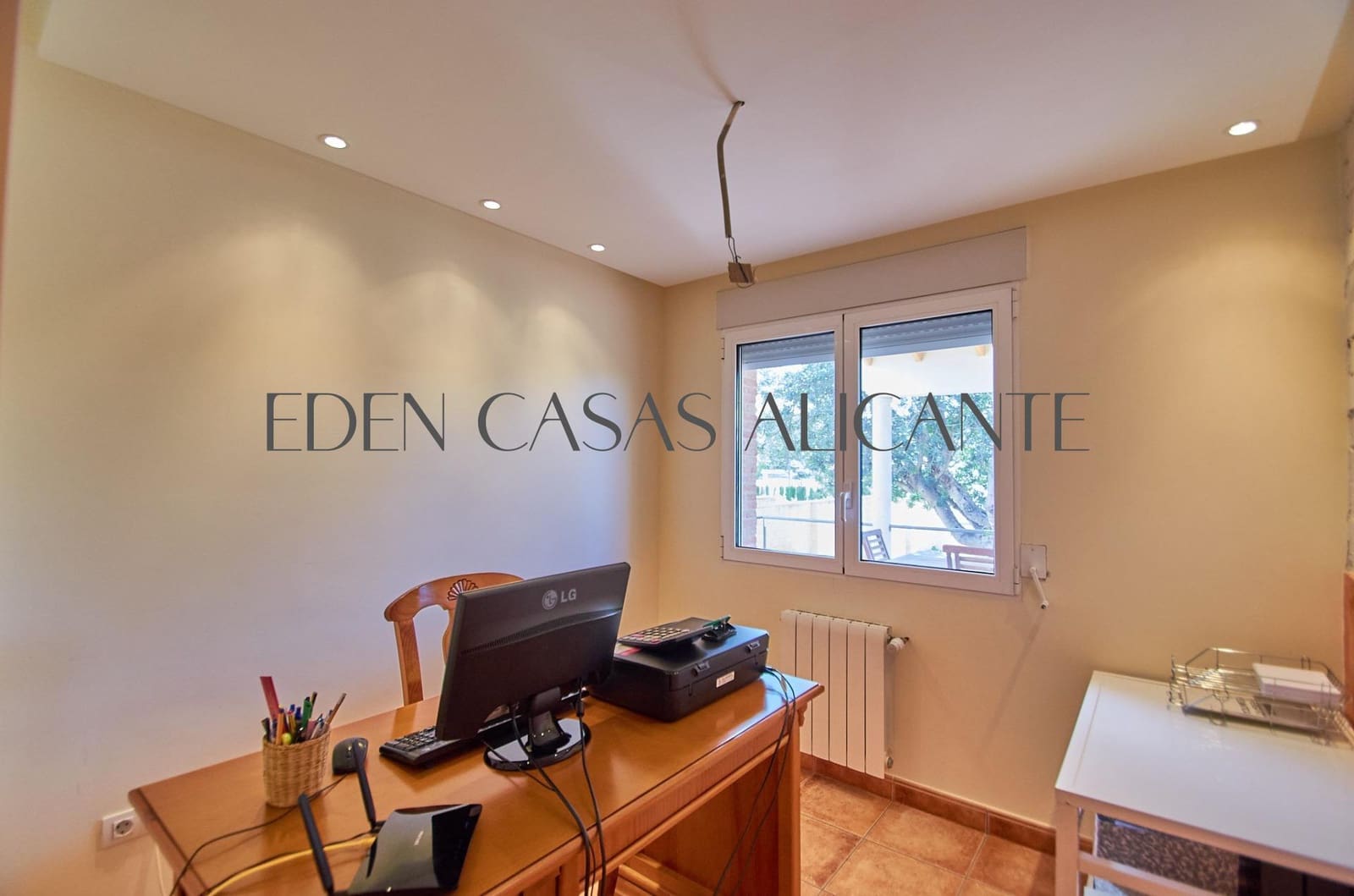 4 slaapkamer Villa te koop in Busot met zwembad garage - € 495.000 (Ref: 9752188)