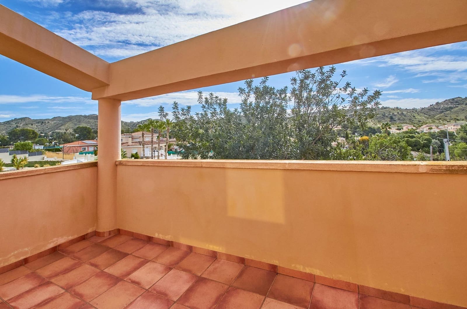 4 slaapkamer Villa te koop in Busot met zwembad garage - € 495.000 (Ref: 9752188)