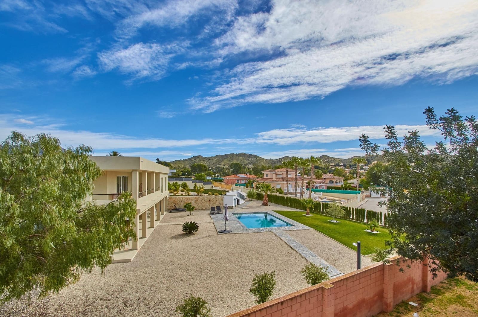 4 slaapkamer Villa te koop in Busot met zwembad garage - € 495.000 (Ref: 9752188)