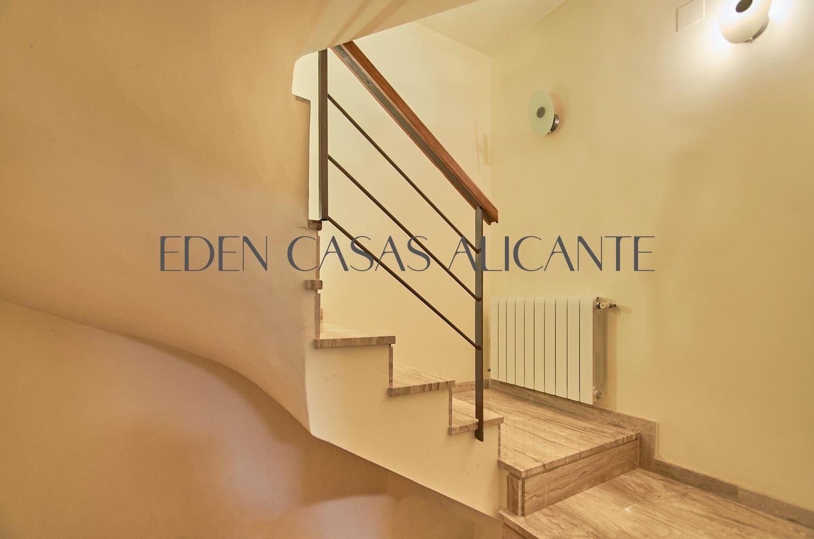 4 slaapkamer Villa te koop in Busot met zwembad garage - € 495.000 (Ref: 9752188)